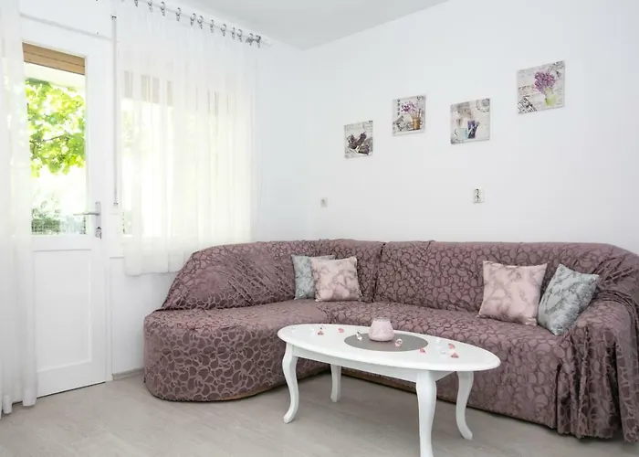 Zizula Apartman Kastela